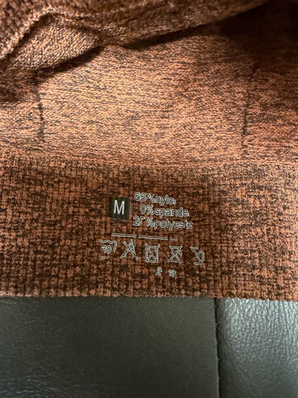 Seamless Long Sleeve Cropped Top - Rust - Picture 2 of 3
